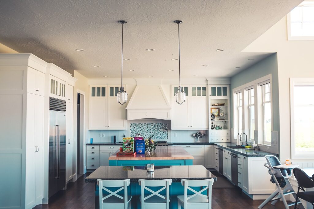 10 Clever Hacks for Organizing a Small Kitchen